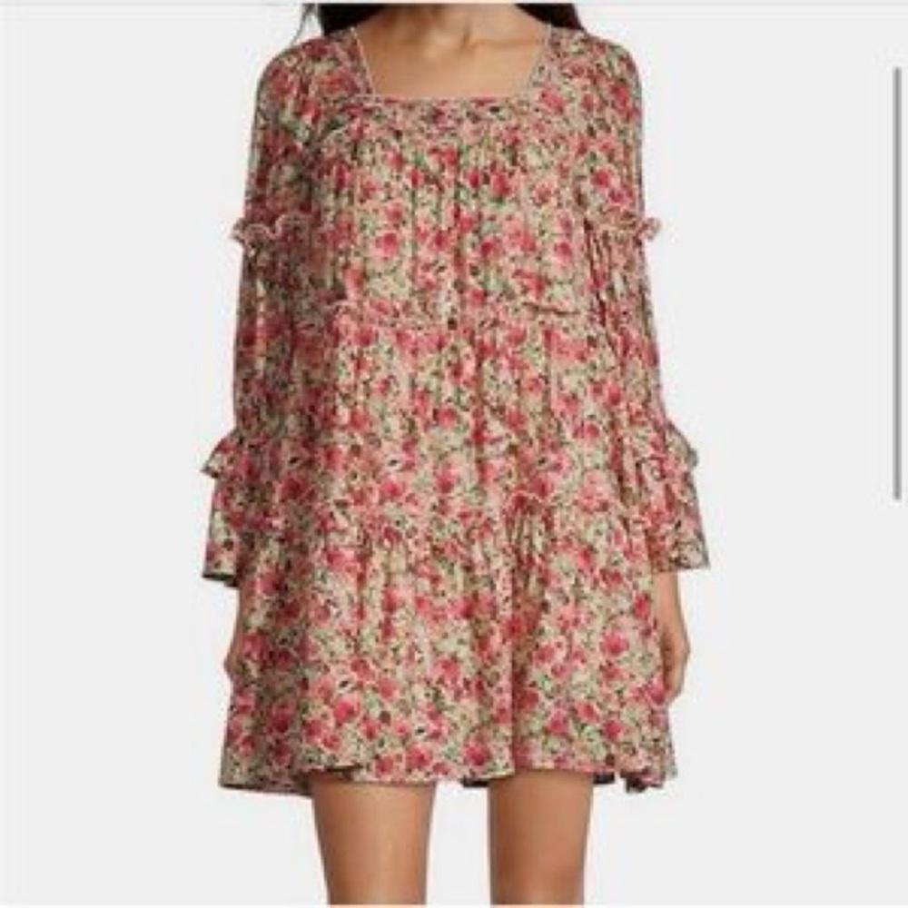Moon River Red and Green Floral Tiered Long Sleeve Boho Dress Size Small NEW